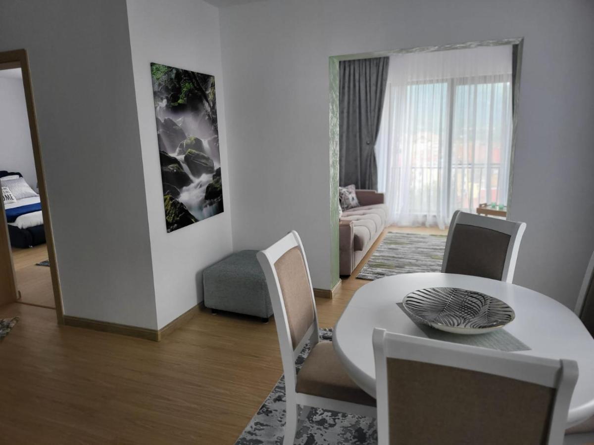 Bibis Apartments Nehoiu Exterior foto
