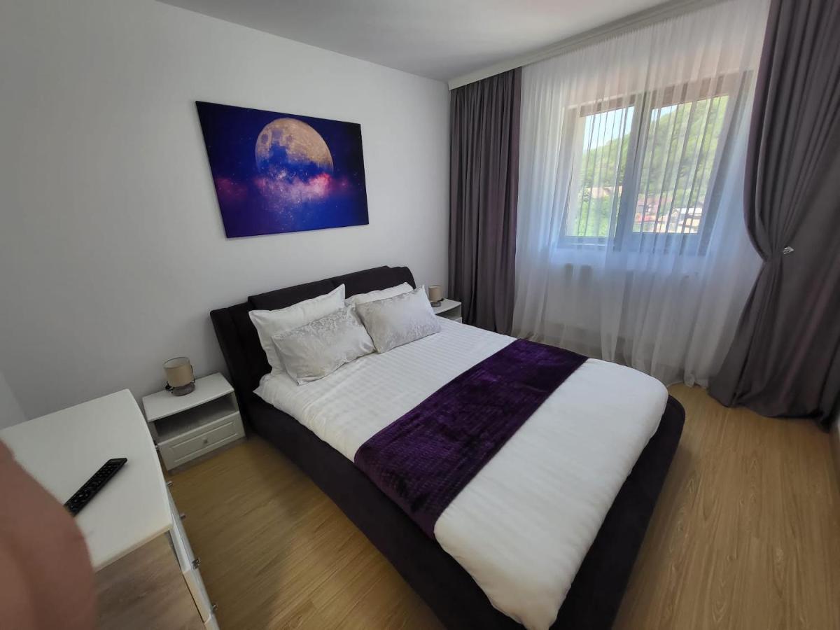Bibis Apartments Nehoiu Exterior foto